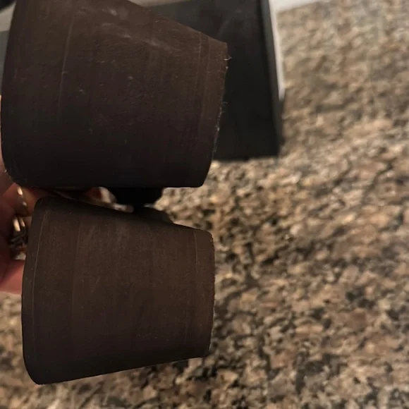 Coach Signature Brown and Tan Flip Flops 8.5 - Picture 8 of 16